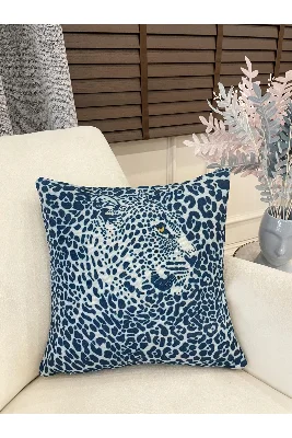 Mavi Renk Aslan Desenli Dokuma Kumaş Kırlent Kılıfı 45x45