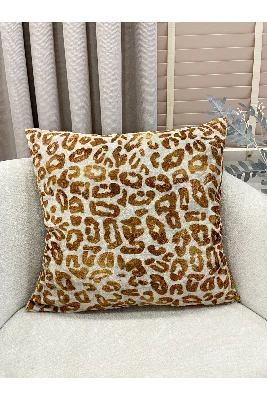 Leopar Desen Kadife Kumaş Kırlent Kılıfı (45x45)