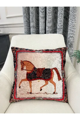Horse At Desen Kırlent 45x45