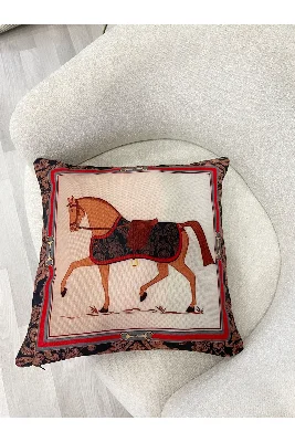 Horse At Desen Dokuma Kumaş Kırlent 45x45