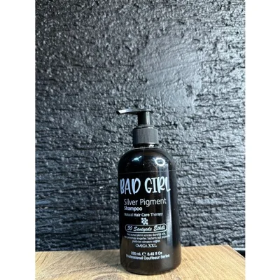 Bad Girl Silver Pigment Shampoo Şampuan