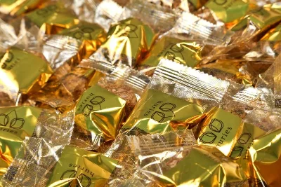 Toptan Çıtır Çikolatalı Bademli Hurma 5 kg