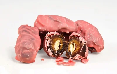 Çilek Çikolatalı Bademli Hurma 500 g