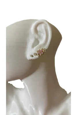 PEMBE TAŞLI MİNİMAL ÇİÇEKLİ TRAGUS HELİX KIKIRDAK KÜPE ÇELİK