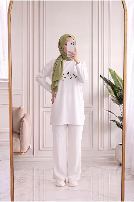 Laleay Zarif 5 Papatya Nakışlı Bluz-SS13148 Siyah